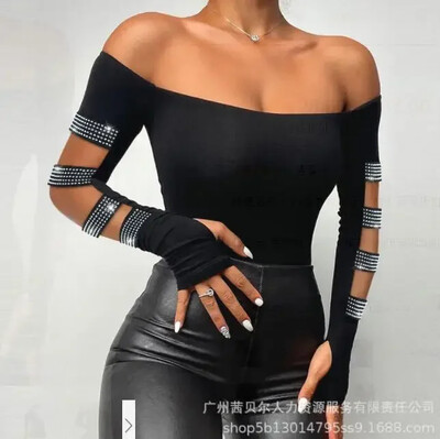 Body cu mânecă lungă din dantelă contrastantă cu umăr rece pentru femei.