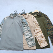 Vanjska kamuflažna majica dugih rukava s više džepova, samostojeći ovratnik, rastezljivo odijelo u obliku žabe