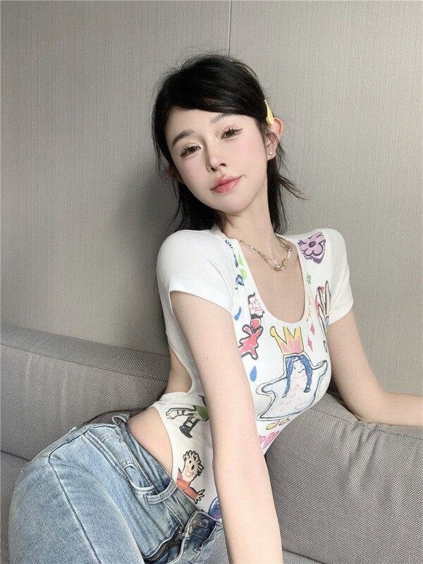 Elegáns Niche Bodysuit derék rövid ujjú női 2024 nyári ruházat Karcsúsított graffiti nyomott body felsők Új Y2k póló