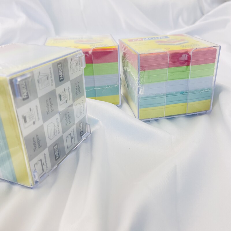 Komplekts, 700 loksnes piezīmju papīrs un 1 gab. uzglabāšanas kaste, darbvirsmas taisnstūrveida akrila caurspīdīgs, studentu kopmītņu kancelejas piederumu glabātava