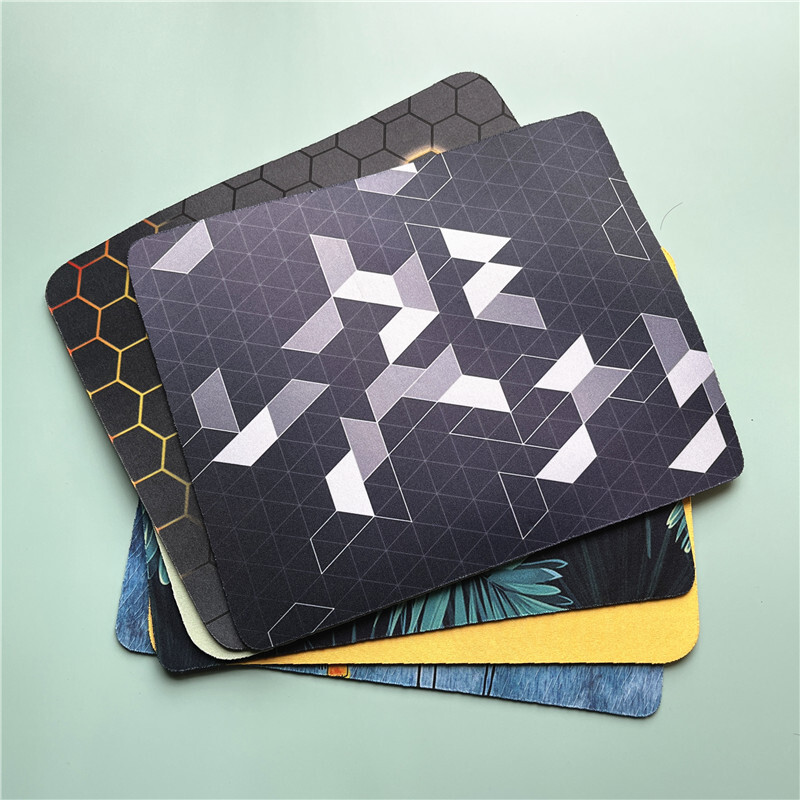 Spēļu klēpjdatori Mazs peles paliktnis Plaukstas aizsargs Peļu paliktnis Melns režģis Biroja piederumi Galda piederumi Luksusa piezīmjdatoru piederumi