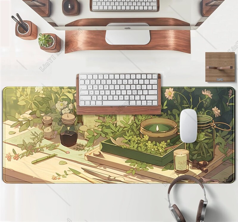 Covoraș de birou Green Gardener Anime Forest XL Mouse Pad pentru jocuri cu margini cusute Decor de birou pentru femei pentru birou, 31,5 x 11,8 inci