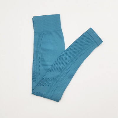 Bezšuvju sieviešu sporta kostīms sporta zālei treniņu apģērbi Tīkla augšdaļa ar garām piedurknēm Fitness Crop Top un Scrunch Butt Vingrošanas Legingi Jogas Komplekti