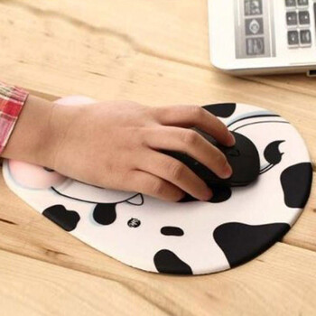 Cartoon Cow Mouse Pad Εργονομικό Deskpad Kawaii Mouse Pad με βάση καρπού για φορητό υπολογιστή γραφείου αντιολισθητικό επιτραπέζιο χαλάκι