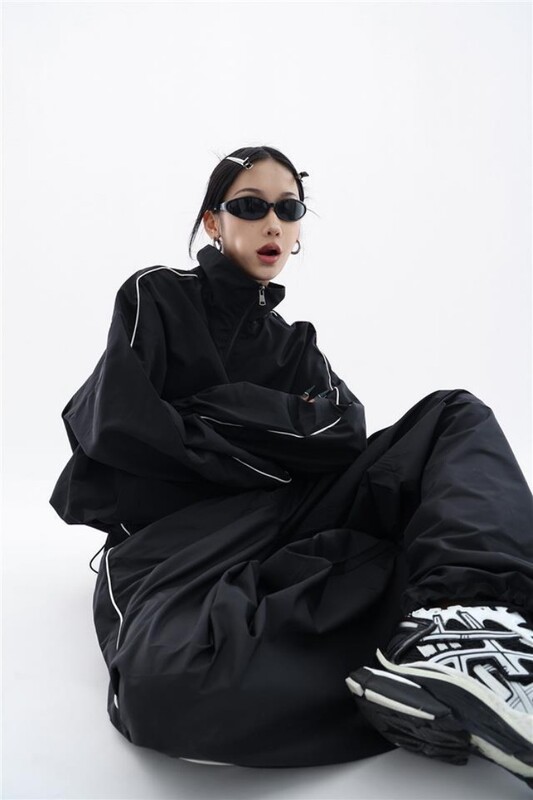 Tavaszi sport kétrészes öltöny Női High Street sport kabát Bő melegítőnadrág Női szabadtéri kocogó bő női tréningruha