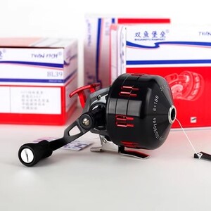 BL39 Μεταλλικό κλειστό καρούλι Μαύρο κόκκινο Slingshot Fishing Roel Shooting Fish με πετονιά 55M