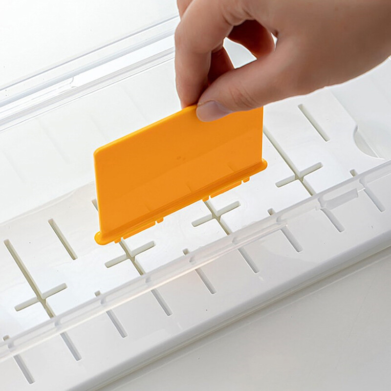 Прозрачна пластмасова органайзерна кутия с отделения, побира 550+ игрови карти Кутия за съхранение с регулируем разделител за PTCG/MTG карти