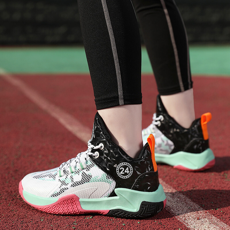 Горещи разпродажби Летни мрежести дишащи баскетболни обувки Момче Момиче Анти-шокови Детски баскетболни маратонки Неплъзгащи се Детски обувки за упражнения