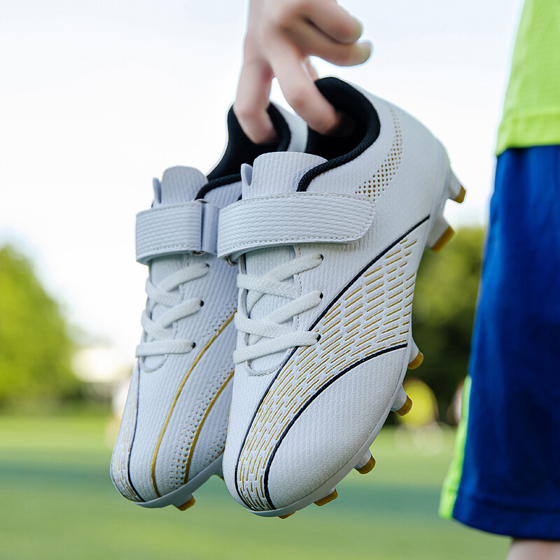 Пролет 2024 Мъжки високи футболни обувки за деца Дишащи футболни противоплъзгащи тренировки Спортни и ежедневни обувки на открито