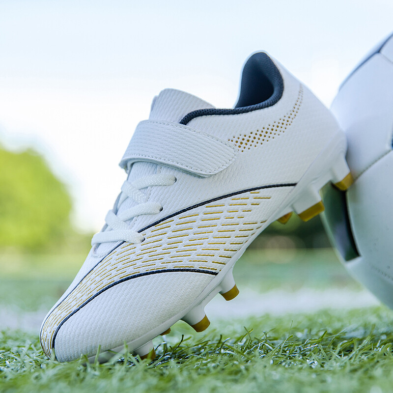 Пролет 2024 Мъжки високи футболни обувки за деца Дишащи футболни противоплъзгащи тренировки Спортни и ежедневни обувки на открито
