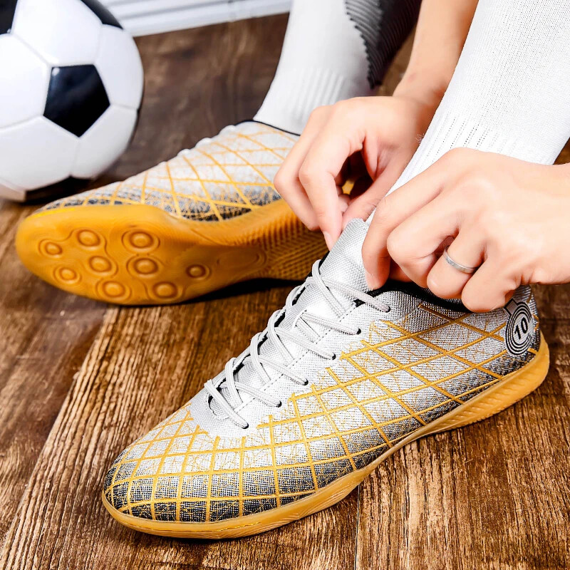 Мъжки дишащи удобни вътрешни дълги шипове Удобни футболни обувки на открито Ултралеки леки футболни обувки с най-високо качество