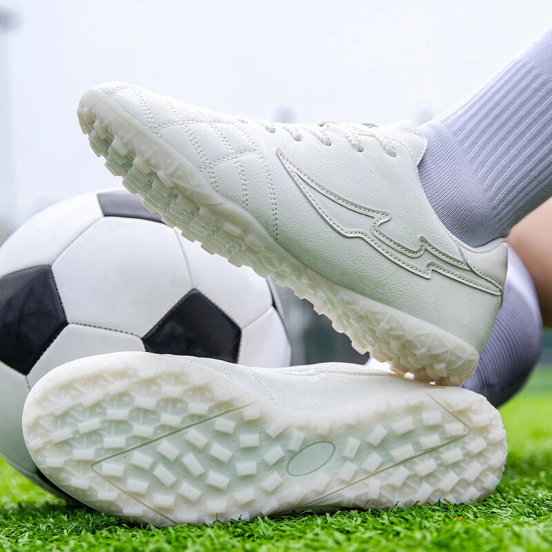Umjetna trava Protuklizna profesionalna vanjska ultra-lagana obuća za nogomet za odrasle Prozračna obuća za nogomet pet na stranu