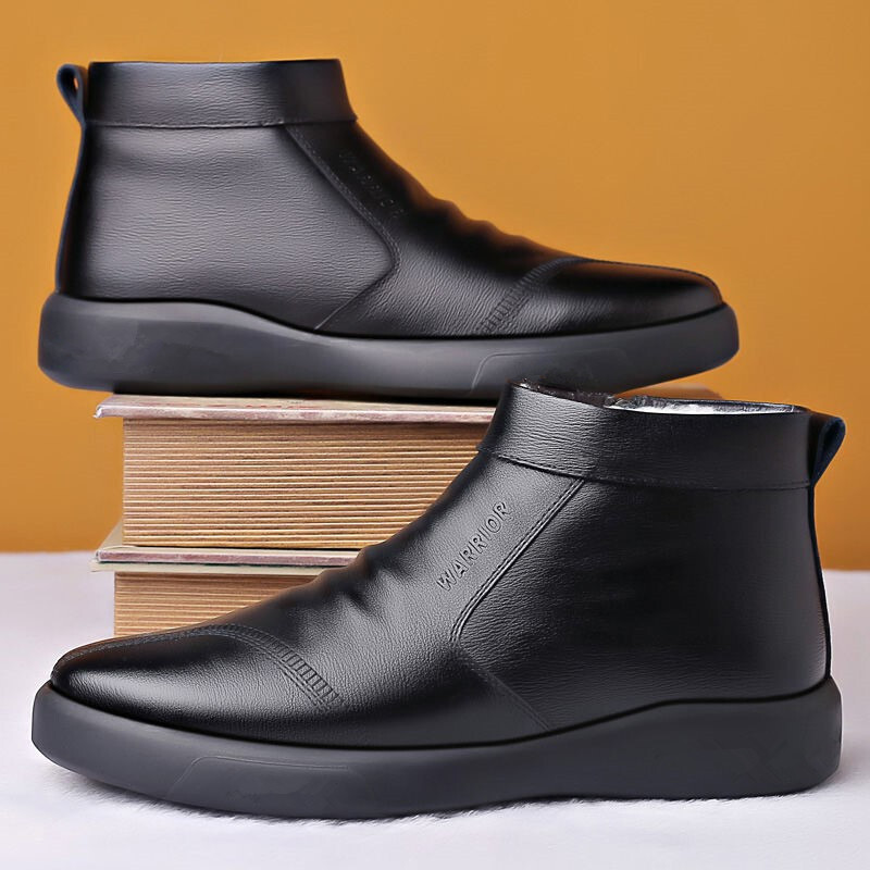 Cipele za muškarce Zima 2023 Nova modna pamučna obuća Muške plišane odebljale kože Vodootporne ležerne čizme za snijeg Zapatillas Hombre