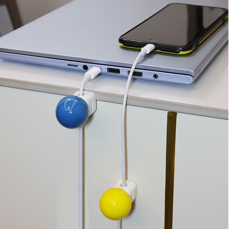 Simpatičan držač podatkovnog kabela Višenamjenski samoljepljivi organizator stolnog kabela Kreativna šarena PP kopča kabela za punjenje bez bušenja