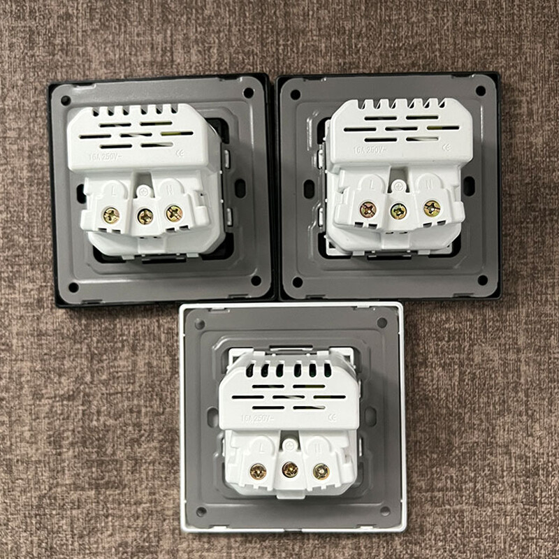 YINKA EU standardna utičnica od kaljenog stakla 16A zidna utičnica AC110V-250V univerzalna utičnica s USB Type-C punjenjem por 5V 2100mA