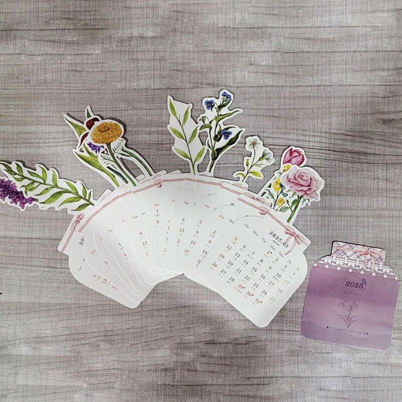 NOVO 2025. Bloomy Flower Stolni kalendar 23x13.5cm Kreativni drveni kalendar s karticama Pretty Cvjetni stolni dekor za kućni ured