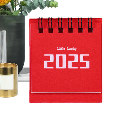 Galda kalendārs 2024.–2025. gadam, mazais galda kalendārs no 2024. gada augusta līdz 2025. gada decembrim. Akadēmiskā gada galda kalendāru pāršķiršana plānotāja piezīmēm