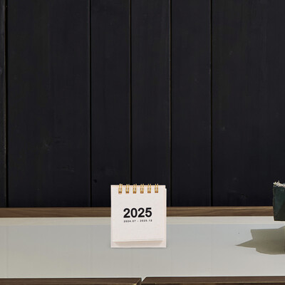 2025. gada galda kalendārs, mazs 2024.–2025. gada mājsaimniecības aksesuāri, dekoratīvi ikmēneša galda datoru grāmatu birojs