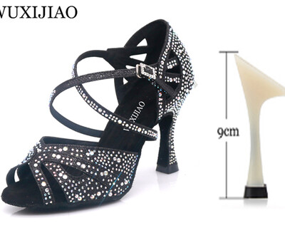 WUXIJIAO hot Melnbalts zibšņu audums Sieviešu latīņu deju apavi Balles deju apavi Party Square deju apavi mīksts papēdis 7,5cm