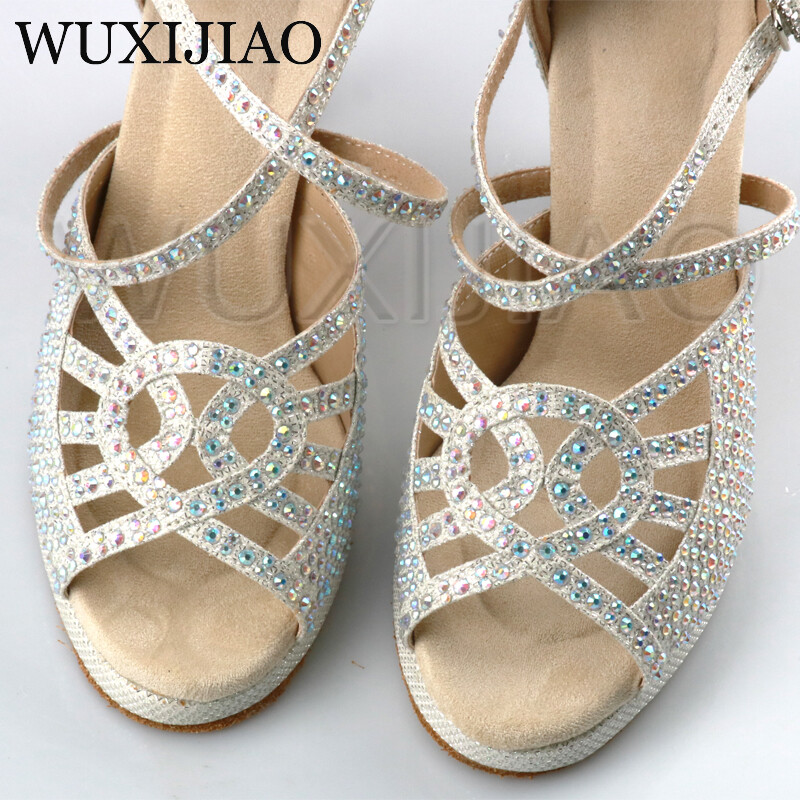 WUXIJIAO Γυαλιστερό Latin Dance Παπούτσια Γυναικεία Salas Ballroom Dance Shoes Pearl 9cm Software Waltz Shoes Selling Hot