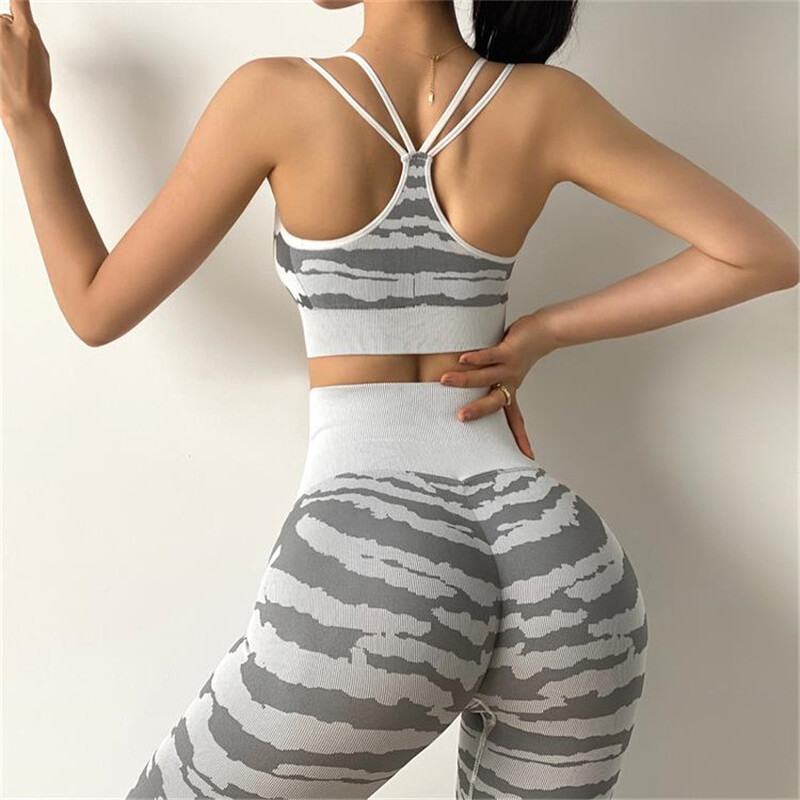 2024 1/2 buc. Ansamblu pad tigru sutien sport pentru femei Set de yoga antrenament legging de gimnastică alergare pantaloni strânși cu talie înaltă fitness costume active