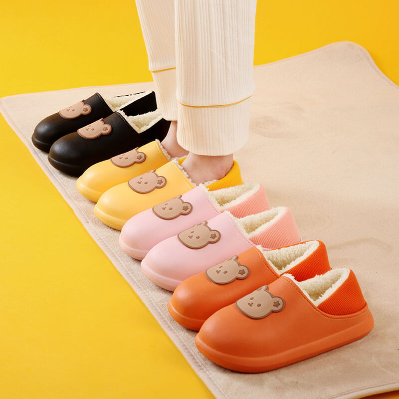 Jauns rudens un ziemas multfilmu lācis plus samta siltā soma un ūdensizturīgas mājas kokvilnas čības pārim ar biezu pretslīdes zoli