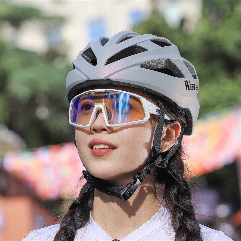 WEST BIKING Γυναικείο ελαφρύ ενσωματωμένο κράνος ποδηλατικού κράνους ενηλίκων Εφαρμογή 54-59 cm Πολύχρωμα κράνη ποδηλάτου αξεσουάρ