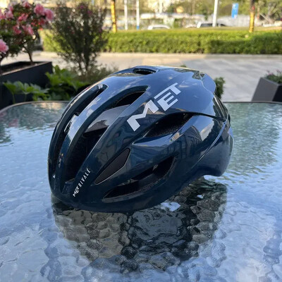 Τα ιταλικά κράνη ποδηλασίας ανδρών και γυναικών MET είναι ενσωματωμένα σε ένα εξαιρετικά ελαφρύ πνευματικό κράνος ασφαλείας ποδηλάτου δρόμου