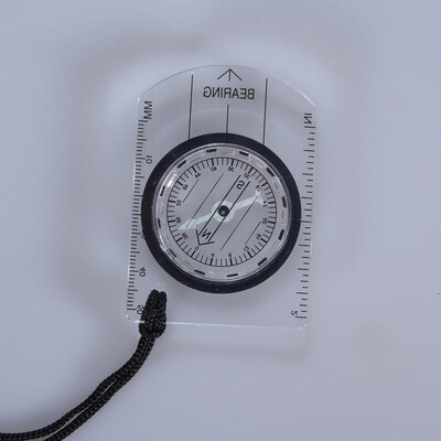 Επαγγελματικό Mini Compass Map Scale Ruler Πολυλειτουργικός εξοπλισμός για πεζοπορία και κατασκήνωση Εργαλείο οδηγού επιβίωσης σε εξωτερικούς χώρους