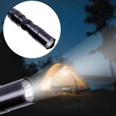 LED Mini svjetiljka Baklja Normalne svjetline Koristi Kampiranje Planinarenje Izvor svjetla u nuždi Prijenosne svjetiljke bljeskalice