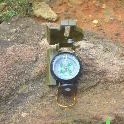 Portable Compass Military Outdoor Camping Folding Len Compass Green Hiking Survival Trip Precise Navigation Expedition