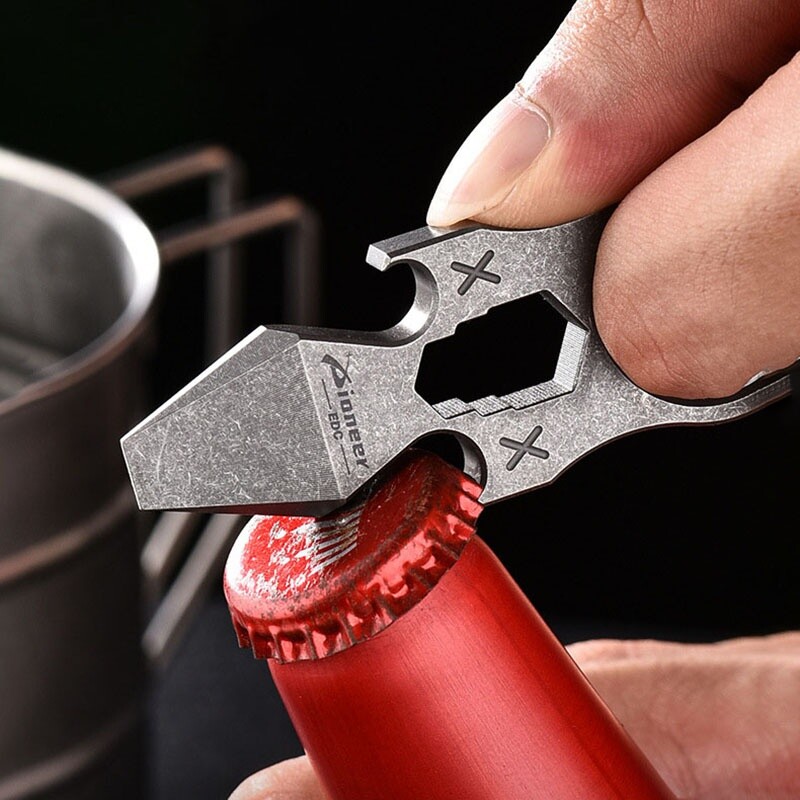 Κάμπινγκ Tactical Survival EDC Gadget λοστός από κράμα τιτανίου με κολιέ Πολυλειτουργικά κουτιά για ανοιχτήρι μπουκαλιών κατσαβίδι