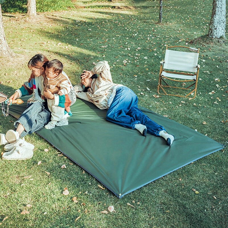 Deka za plažu Izuzetno velika vanjska prostirka za kampiranje Vodootporna prostirka za plažu Putna deka za planinarenje i piknik Lagana prostirka bez pijeska