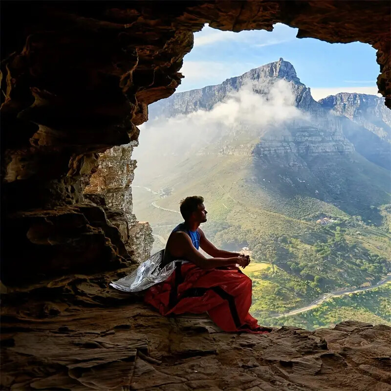 Vanjska vodootporna vreća za spavanje za preživljavanje u hitnim slučajevima Prijenosna Edc oprema za kampiranje Termalna vreća Komplet prve pomoći za spašavanje Mylar deka