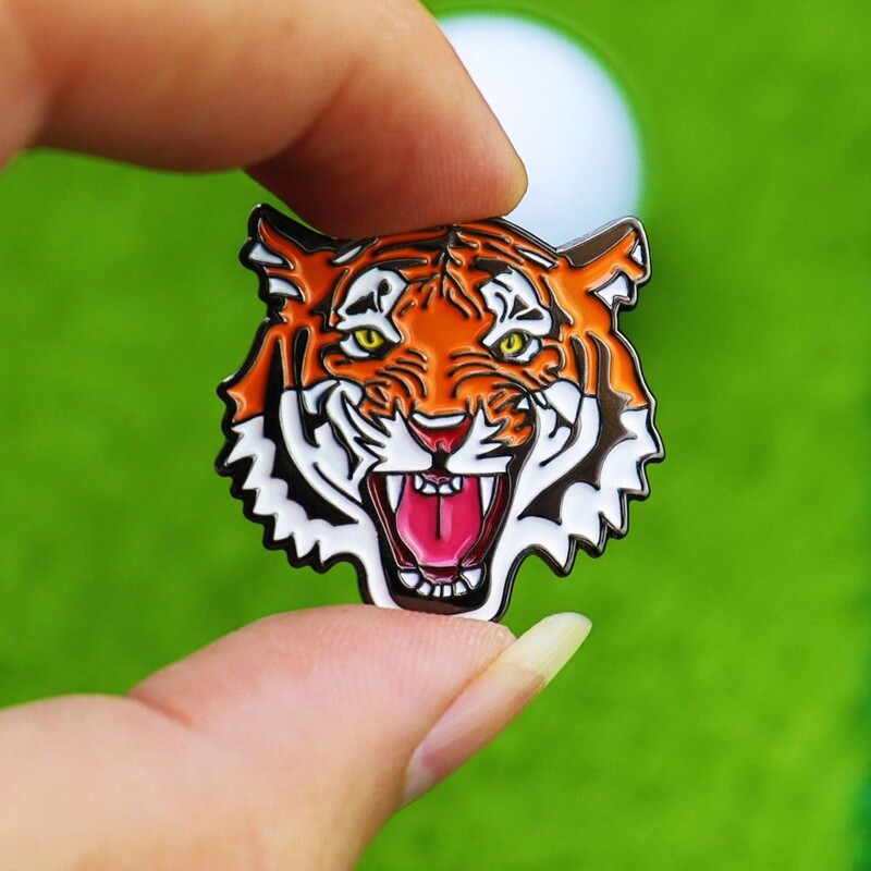Odnímateľný golfový marker Tiger, klip na klobúk, ľahký prenosný golfový marker, tréningový magnetický golfový príslušenstvo