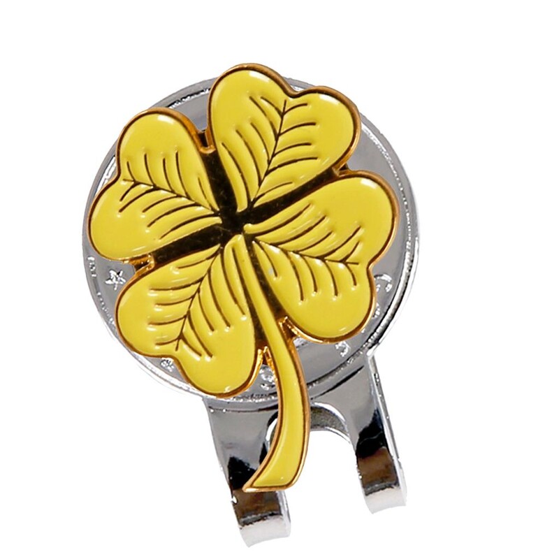 Magnetinis golfo kamuoliukų žymeklis su standartiniu skrybėlės segtuku, tvirtinamu prie kišenės krašto diržo. Drabužiai, tvirti, lengvai naudojami