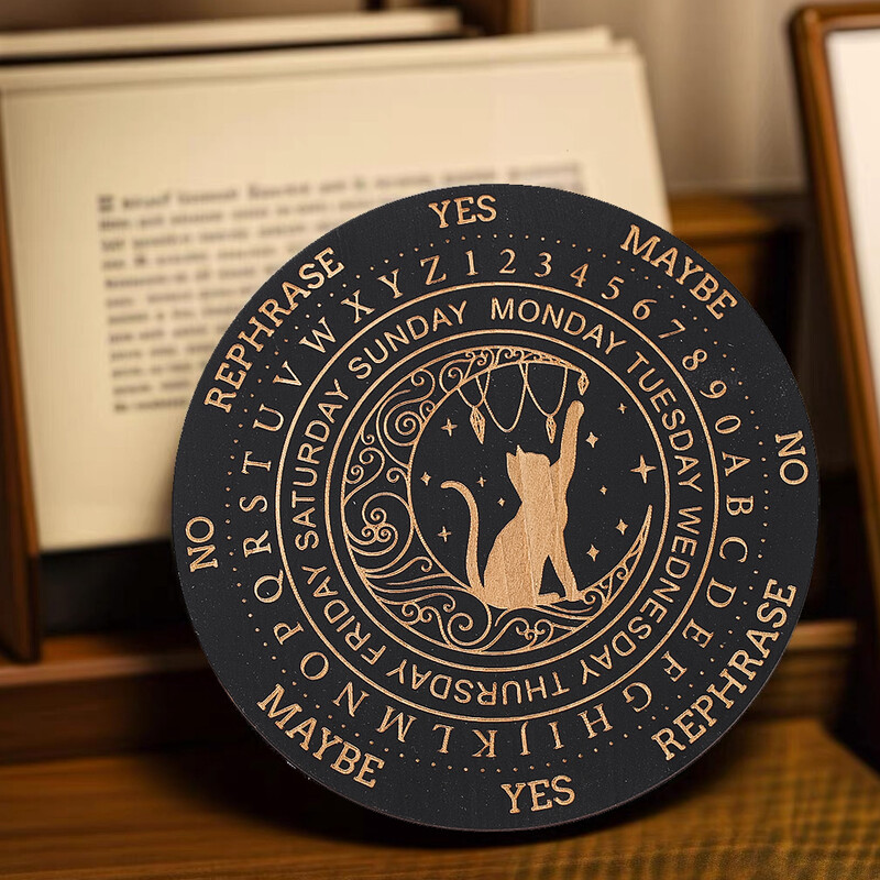 Μαύρη στρογγυλή ξύλινη σανίδα χαραγμένη Moon Cat Crystal Display Μαξιλάρι Γιόγκα Διαλογισμός Ταρώ Μαντικό παιχνίδι Στήριγμα σουβέρ