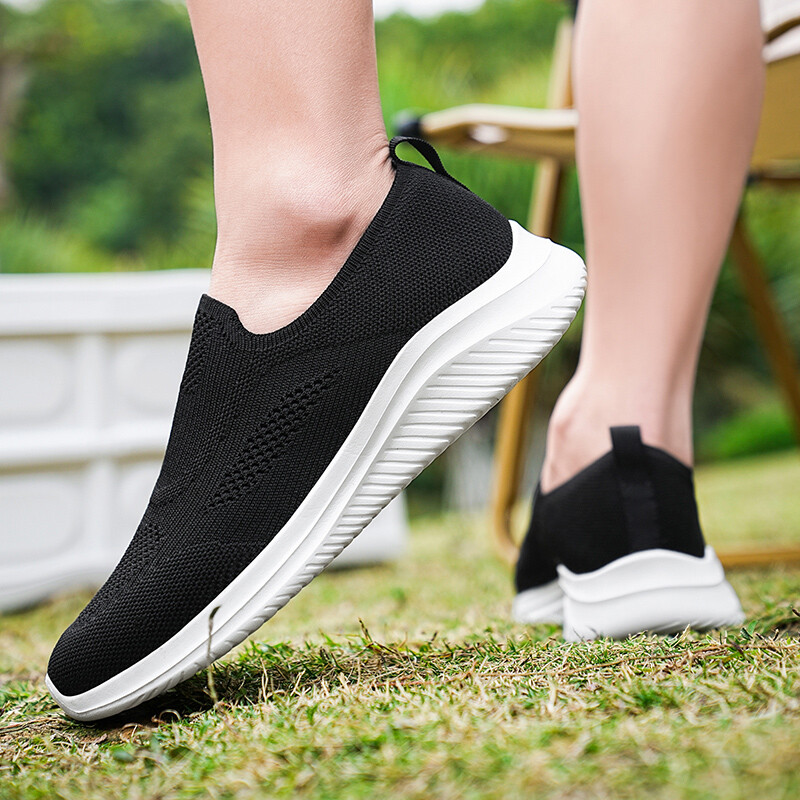 Velike veličine 39-48 Muške natikače Sportske tenisice Lagane prozračne mrežaste muške tenisice Obuća za trčanje Tenis Masculino