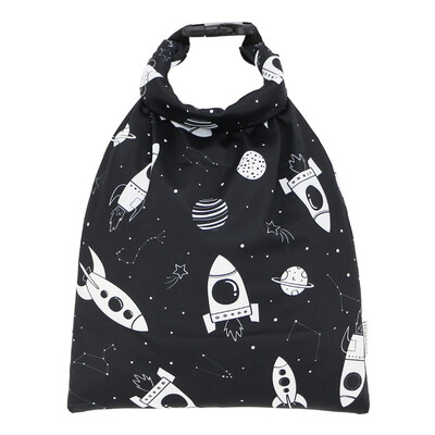 Armsa disainiga veekindel pestav PUL-i suure mahutavusega riidest mähkmekott 27 * 39 cm pistikupesaga jõusaalis ujuva reisilemmiku jaoks