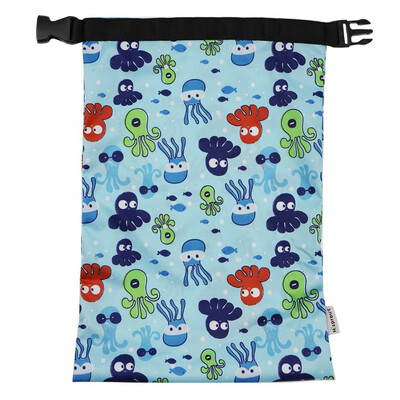 Armsa disainiga veekindel pestav PUL-i suure mahutavusega riidest mähkmekott 27 * 39 cm pistikupesaga jõusaalis ujuva reisilemmiku jaoks