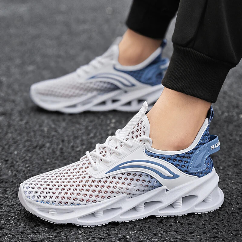 2024. aasta uued suvised tossud meeste võrgust hingavad jooksutennise jalatsid Välispordi tennised Masculino valged vabaajajalatsid