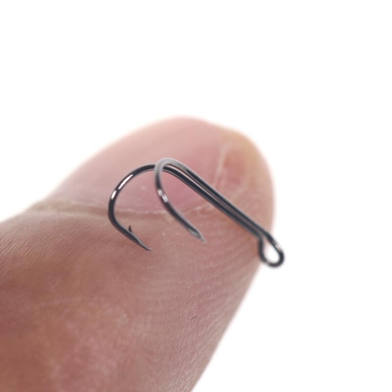 Wifreo 10 ks dlhý dvojitý rybársky háčik z uhlíkovej ocele s kľukou z ostnatého jigového háčika na jigové viazanie mušiek, mäkké rybárske náčinie, rybárske potreby