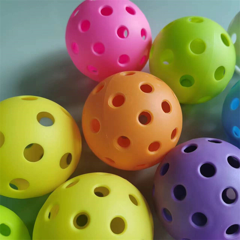 6 vnt Pickleball 40 skylių 74 mm lauko spalvingi pipirų kamuoliukai, patvarūs treniruočių ir pramogų irklentės, skirtos praktiniam sportui