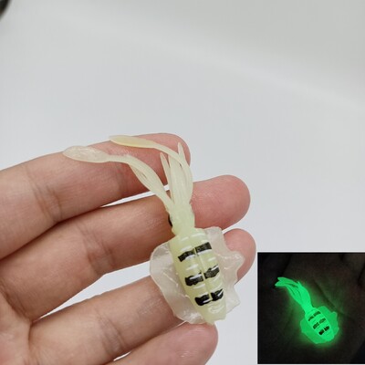 DUODUOYU 1 KOM Mini meki mamac za lignje 6 cm 2 g svjetleće UV šablone za lignje za slatkovodni ribolov mamac vobler pribor za pecanje