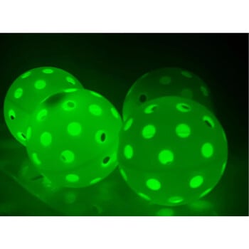 Нова LED осветена Pickle Ball Зелена 40 дупки 74 mm Електронна нощна лампа Куха топка Плаващо оборудване за крикет на едро