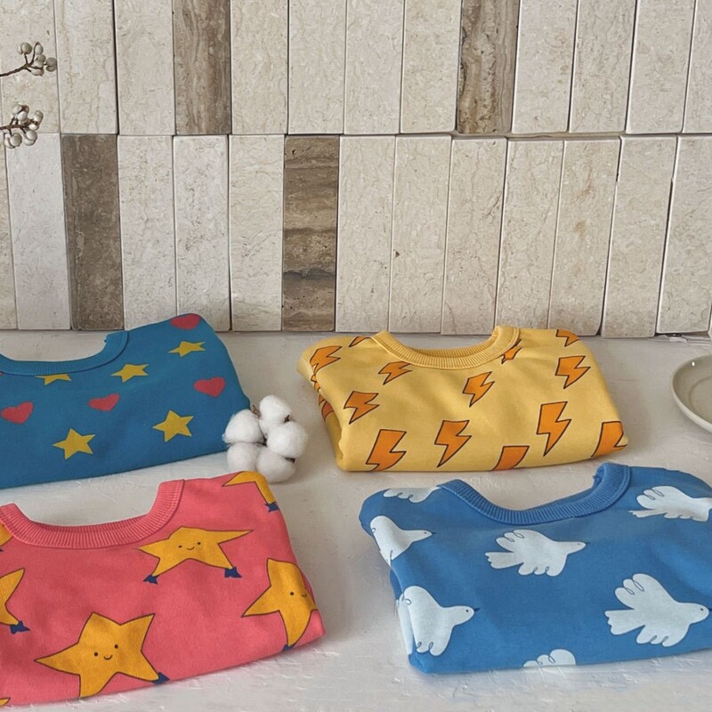 Vaikiški megztiniai 2024 m. Rudens ilgomis rankovėmis mergaičių megztiniai megztiniai Animaciniai filmukai spausdinti medvilniniai vaikų sportiniai megztiniai viršutiniai drabužiai