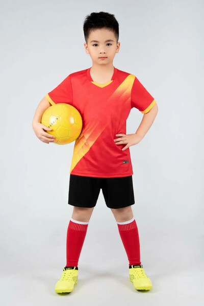 Dječaci Nogometni dres Trenirka Dječje nogometne sportske uniforme Dječja lopta za igru Kompleti sportske odjeće prsluk dječje nogometno odijelo Čarape