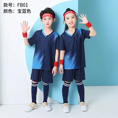 Šarena i udobna nogometna uniforma za aktivnu djecu i mlade nogometni komplet za treniranje s brzosušećim i prozračnim materijalom