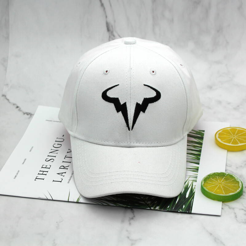 Népszerű sapka, Nadal baseball sapka, koreai változat, univerzális tehénfej hímzés, férfiak és nők, alkalmi napkalap