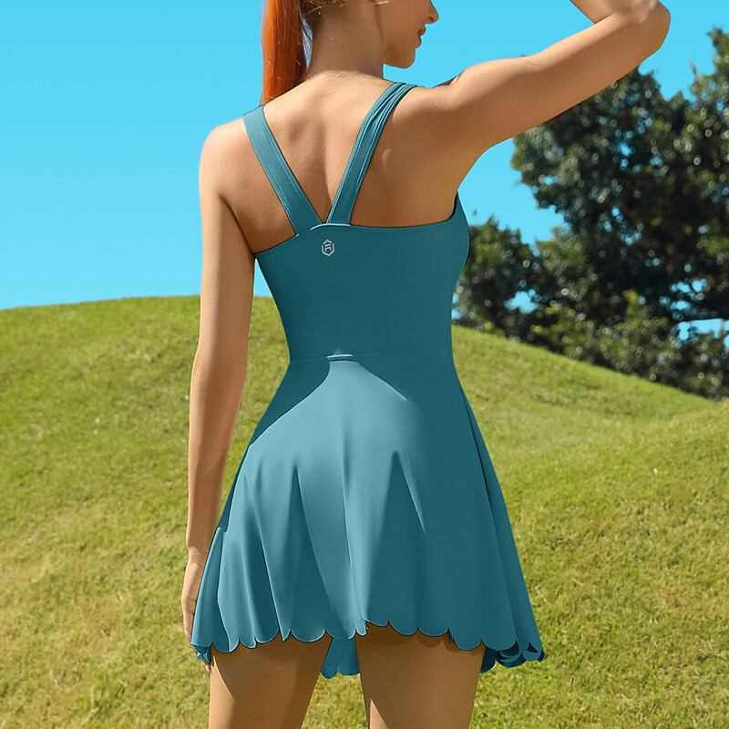 Rochie de tenis Anfilia pentru femei, decolteu festonat, căptușită detașabilă, design cu spate în V, pantaloni scurți separati cu două buzunare laterale Rochie de golf